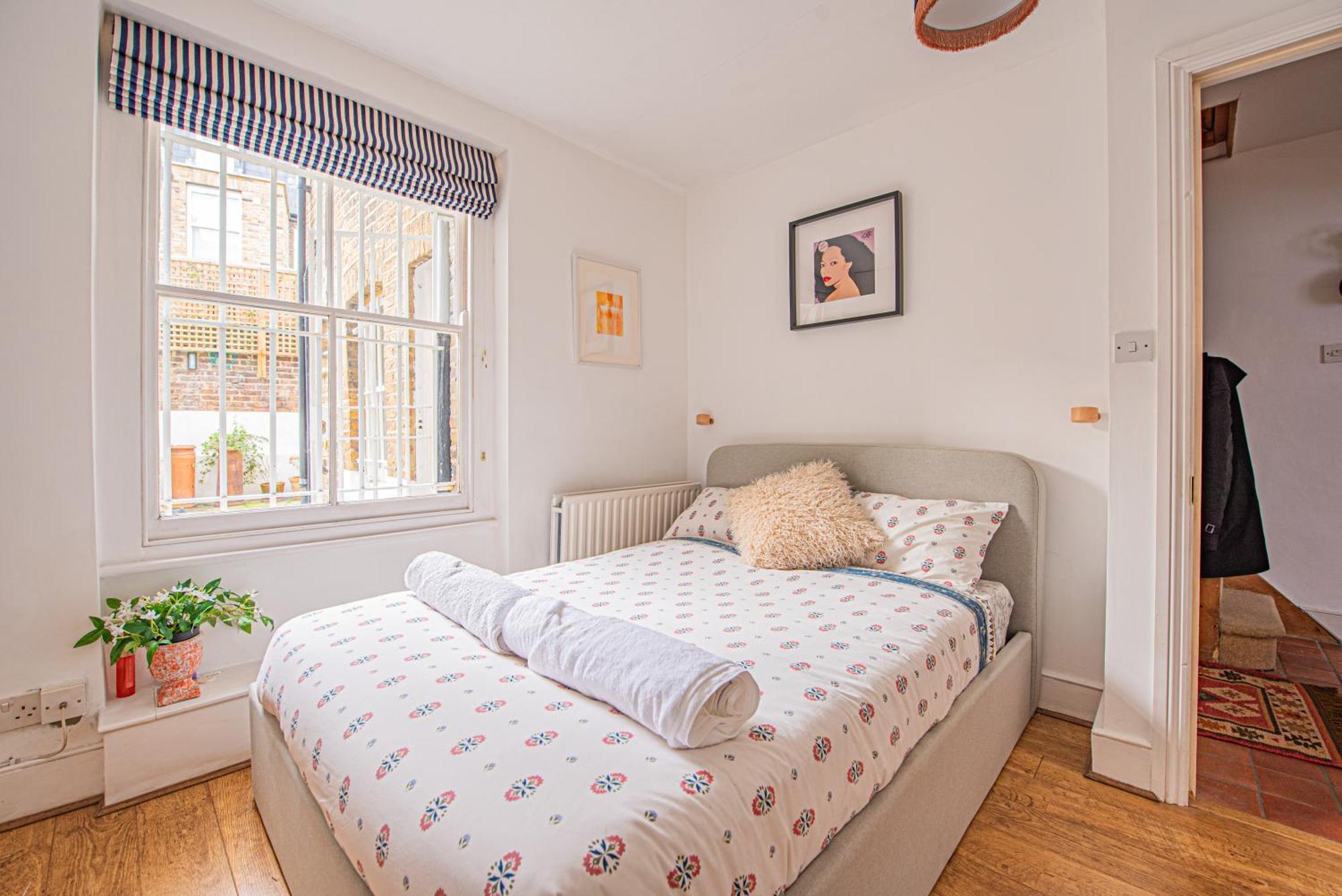 Stylish 2-bed Flat Near Hammersmith & Holland Park Appartamento