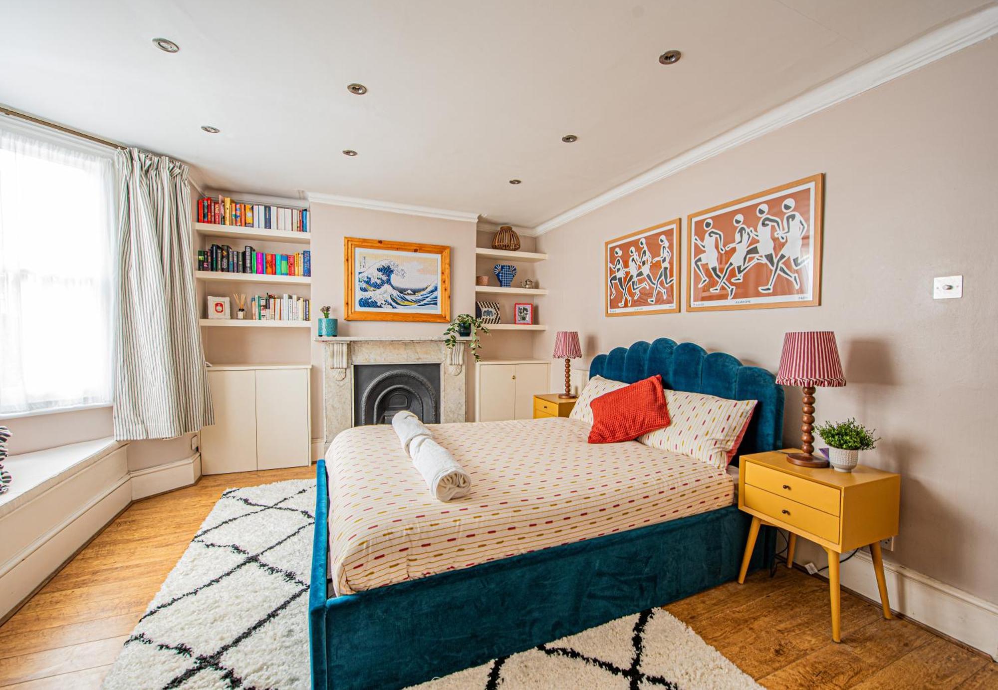Stylish 2-bed Flat Near Hammersmith & Holland Park *
